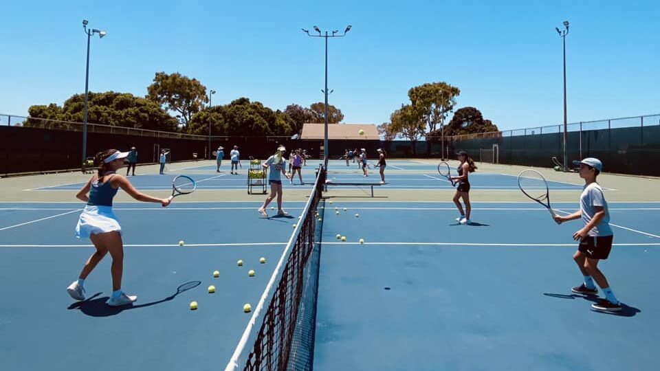 Peninsula Tennis Club Inc clinics
