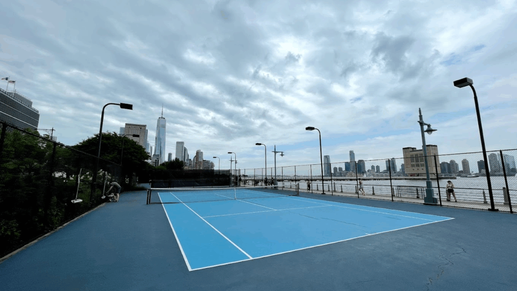 hudson river park tennis court