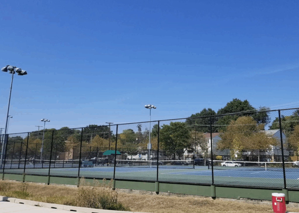 Southeast Tennis & Learning Center