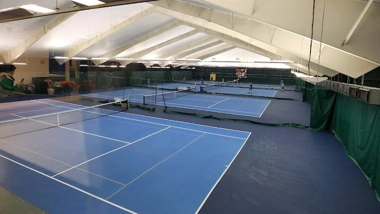 waltham athletic club indoor courts