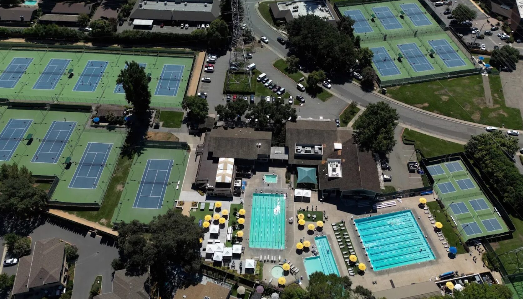 Rio del Oro sports club tennis courts