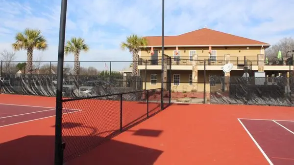 blakeney racquet & swim club tennis courts
